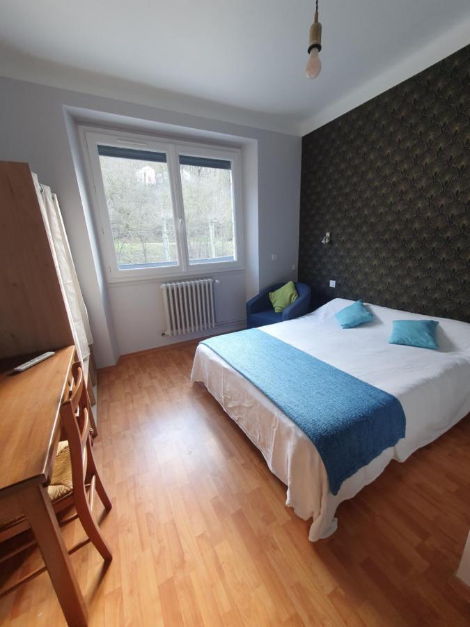 Chambre privée du Majestic Saint-Affrique Extérieur photo