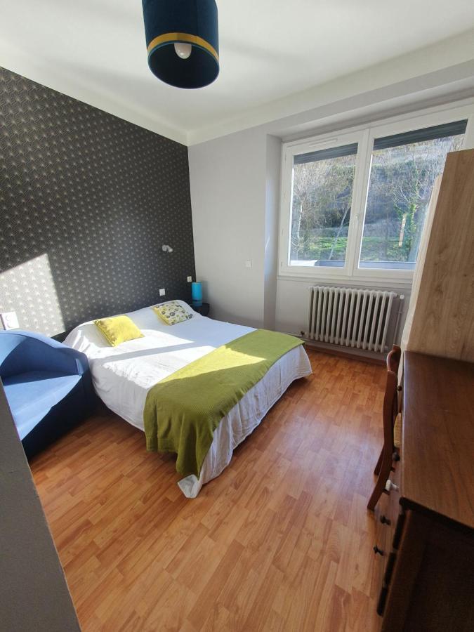 Chambre privée du Majestic Saint-Affrique Extérieur photo