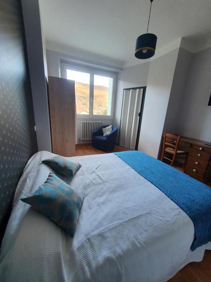 Chambre privée du Majestic Saint-Affrique Extérieur photo