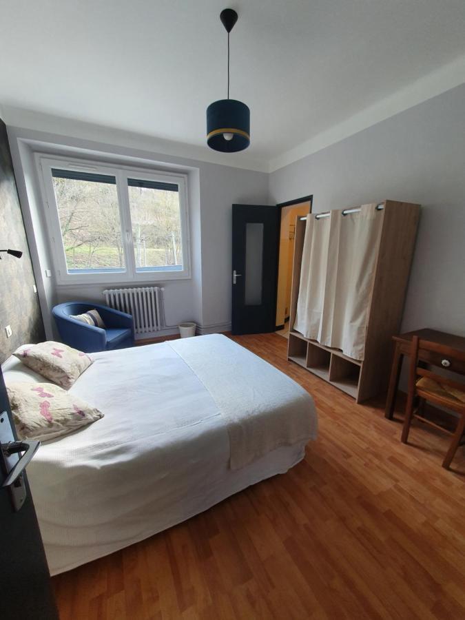 Chambre privée du Majestic Saint-Affrique Extérieur photo